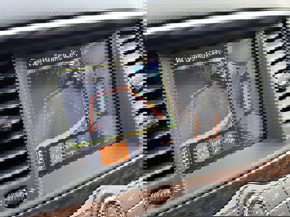 Used 2019 Nissan Armada SL w/ Premium Package image 38