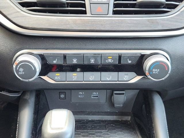 Used 2024 Nissan Altima 2.5 SV w/ SV Premium Package FWD image 17