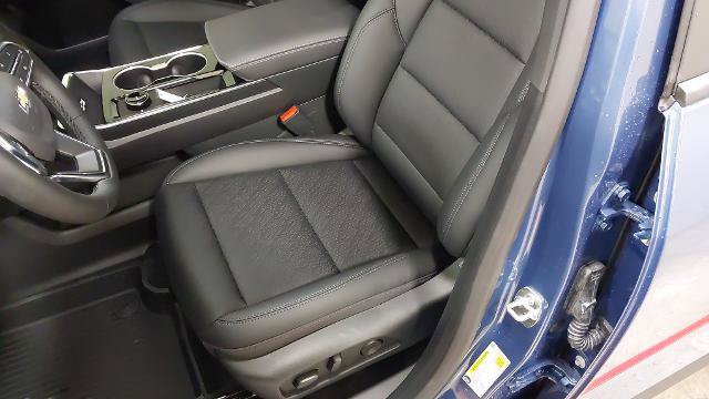 New 2027 Chevrolet Equinox LT w/ Convenience Package II AWD/4WD image 22
