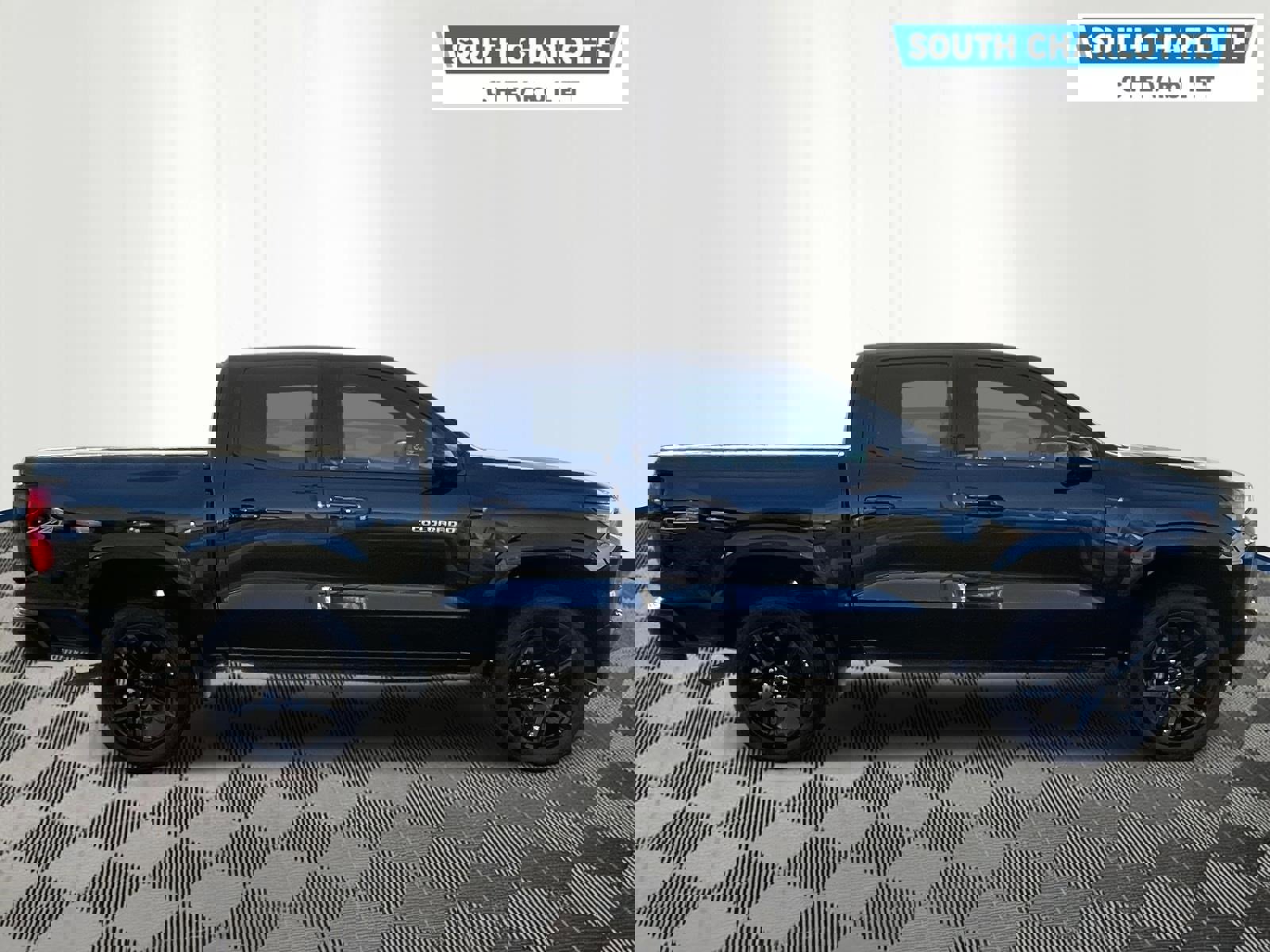 Used 2025 Chevrolet Colorado Z71 w/ Technology Package image 4