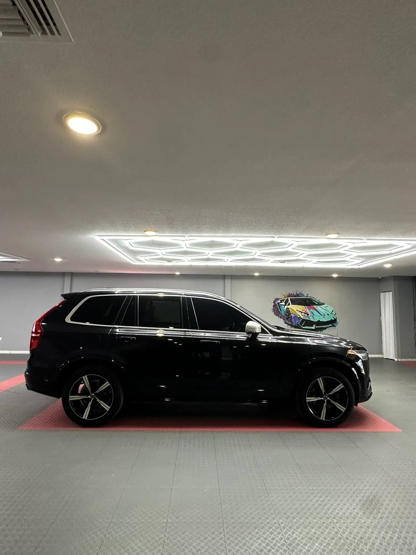 Used 2016 Volvo XC90 T5 R-Design FWD image 6