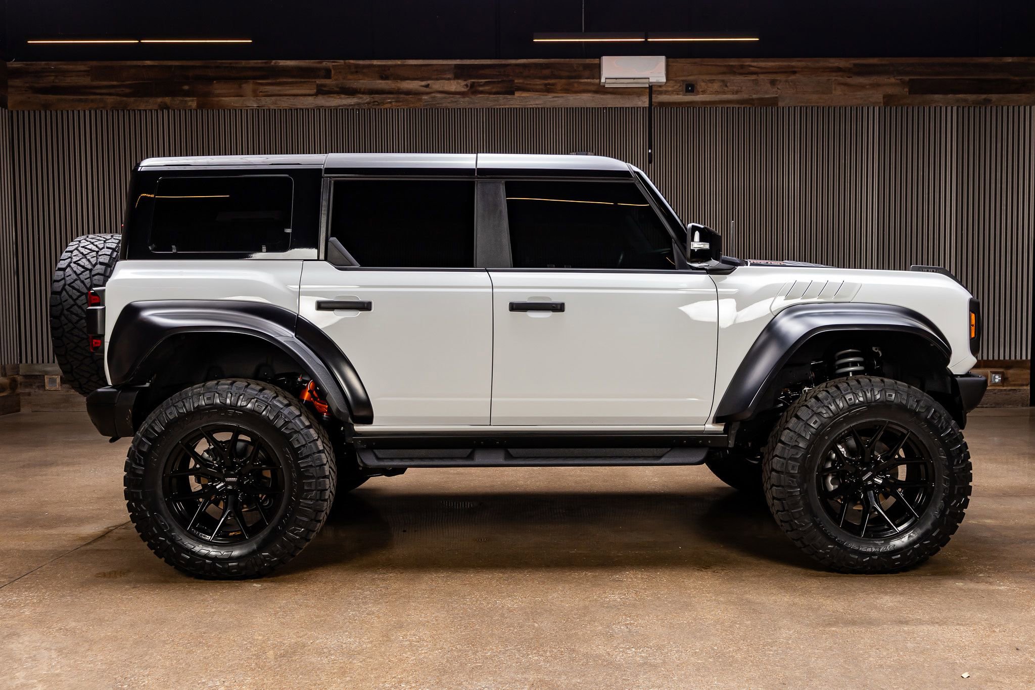 Used 2024 Ford Bronco Raptor AWD/4WD image 11