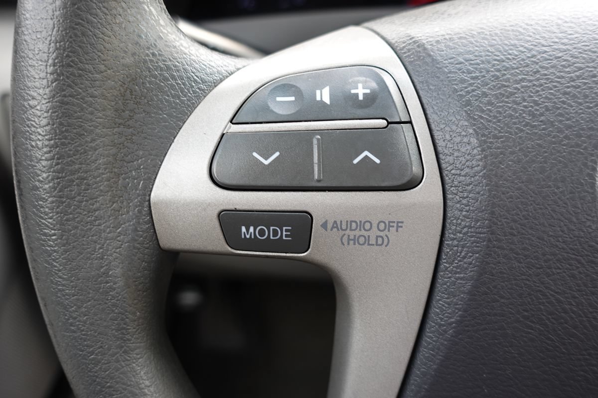 Used 2011 Toyota Camry LE FWD image 37