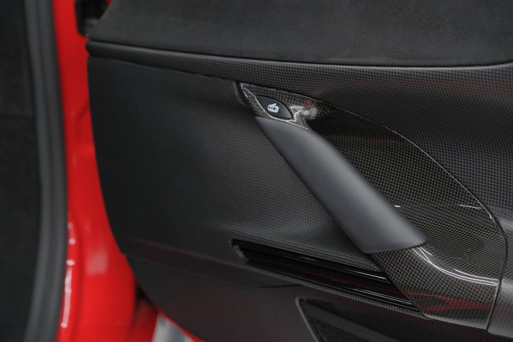 Used 2021 Ferrari SF90 Stradale AWD/4WD image 38