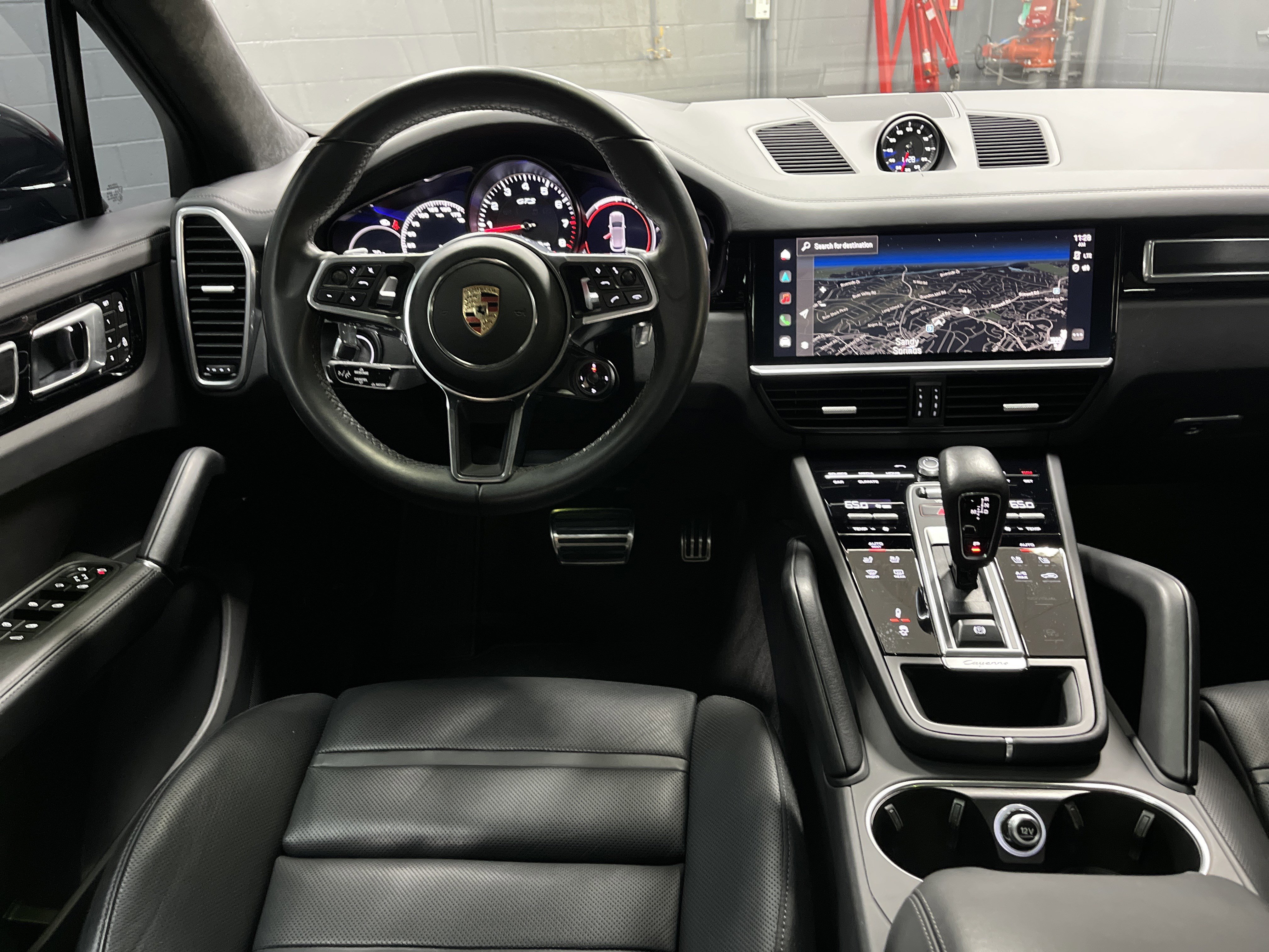 Used 2023 Porsche Cayenne GTS image 29