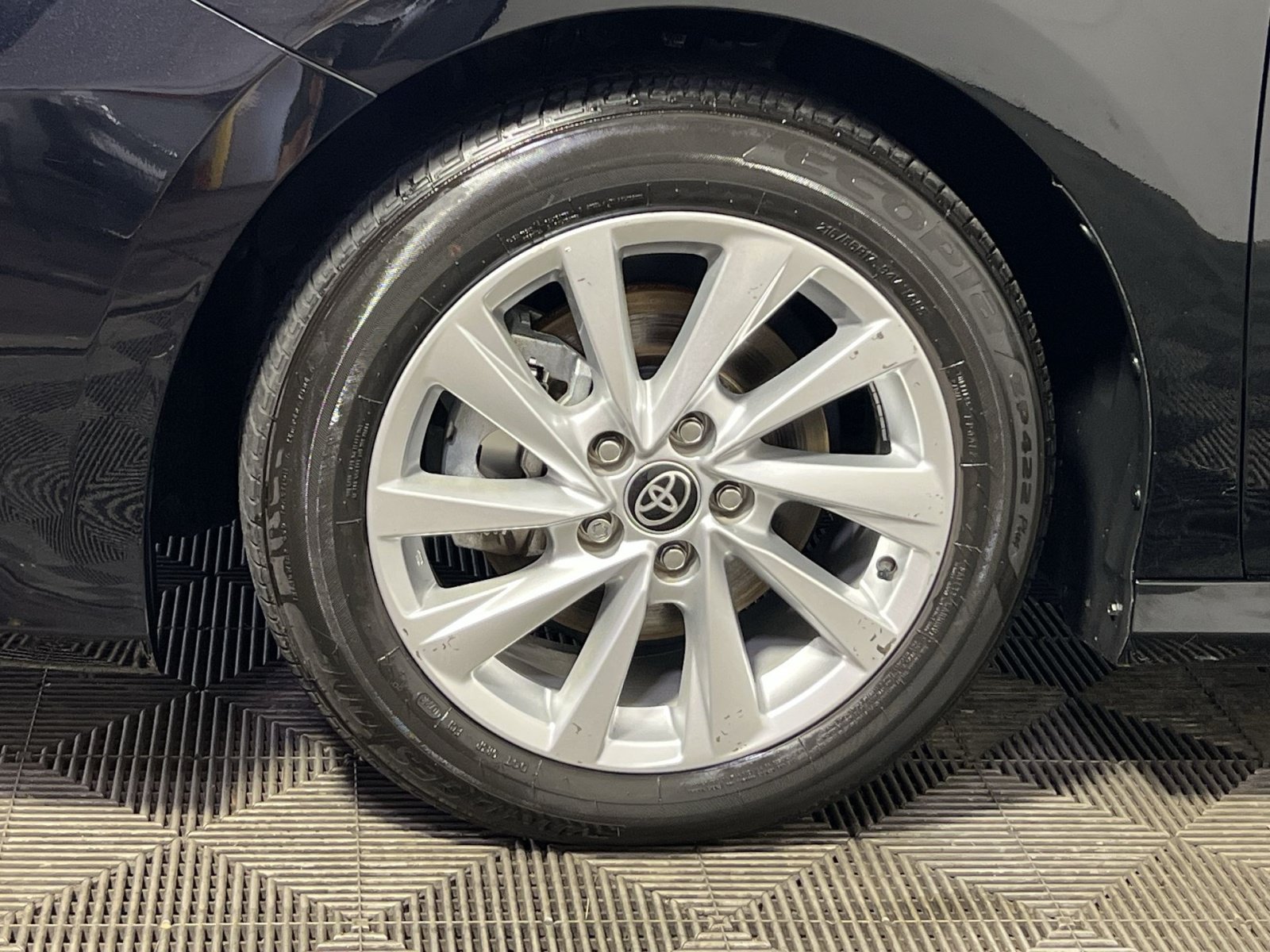 Used 2023 Toyota Camry LE FWD image 12