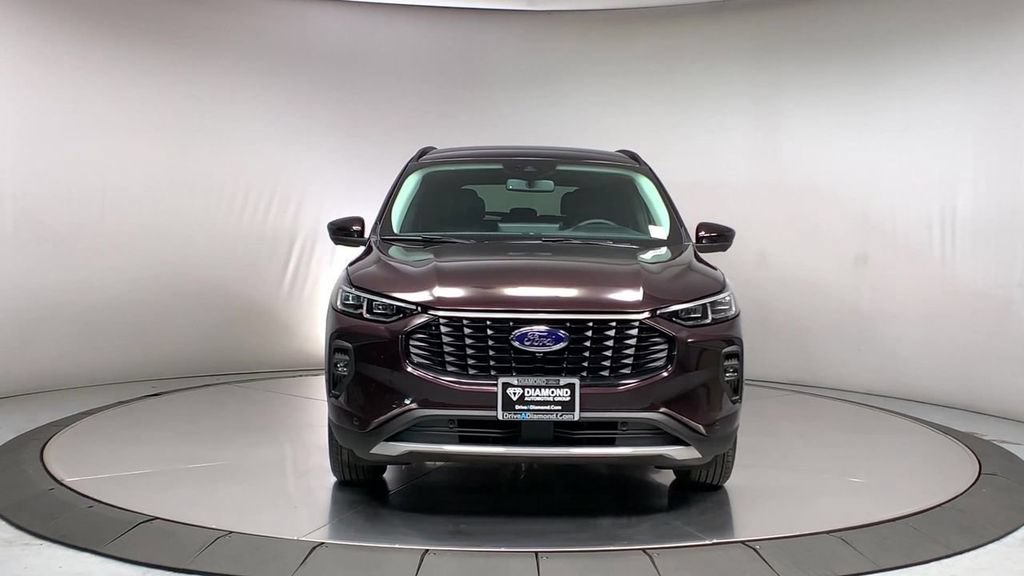 New 2023 Ford Escape SE w/ PHEV Premium Package FWD image 3