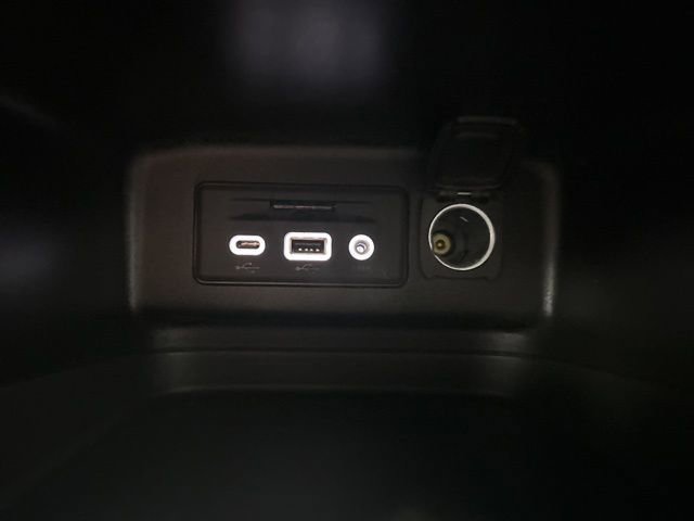 Used 2022 Chevrolet Equinox RS w/ RS Leather Package image 20