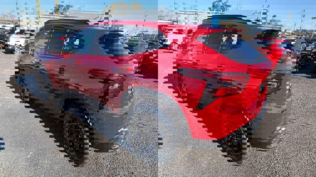 New 2026 Chevrolet Trax LT w/ Midnight Edition image 6