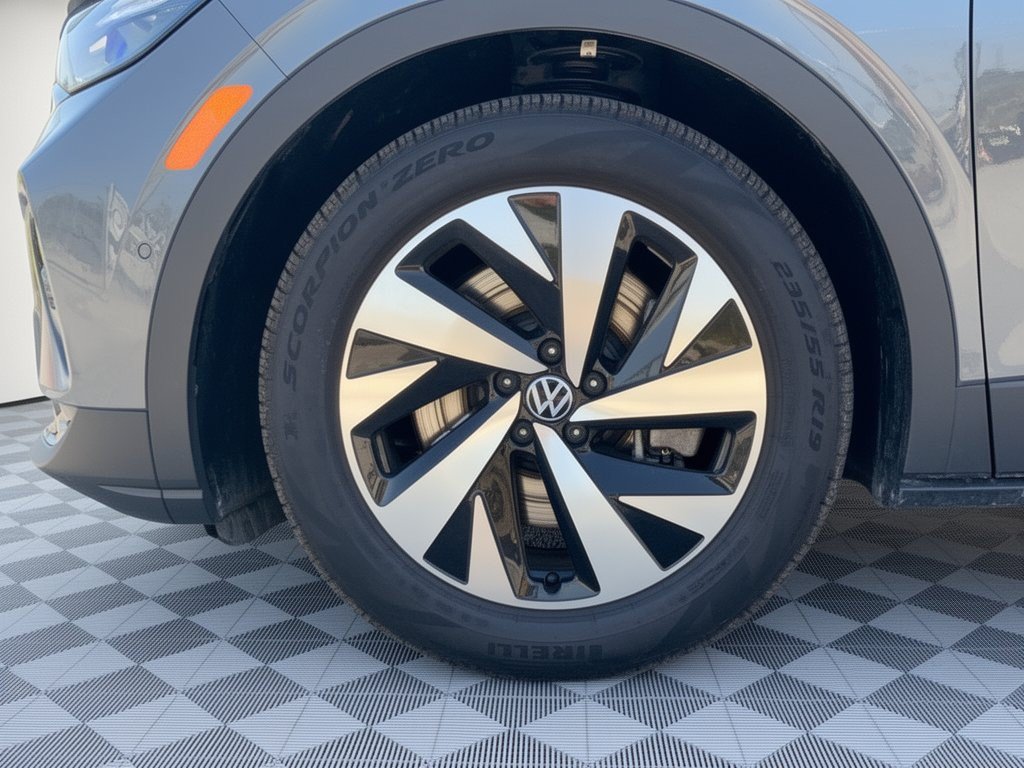 Used 2025 Volkswagen ID.4 Limited RWD image 13