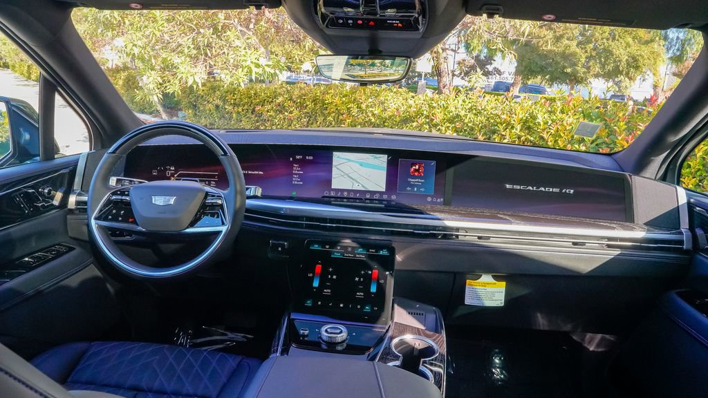 New 2026 Cadillac Escalade IQ Luxury 1 AWD/4WD image 14