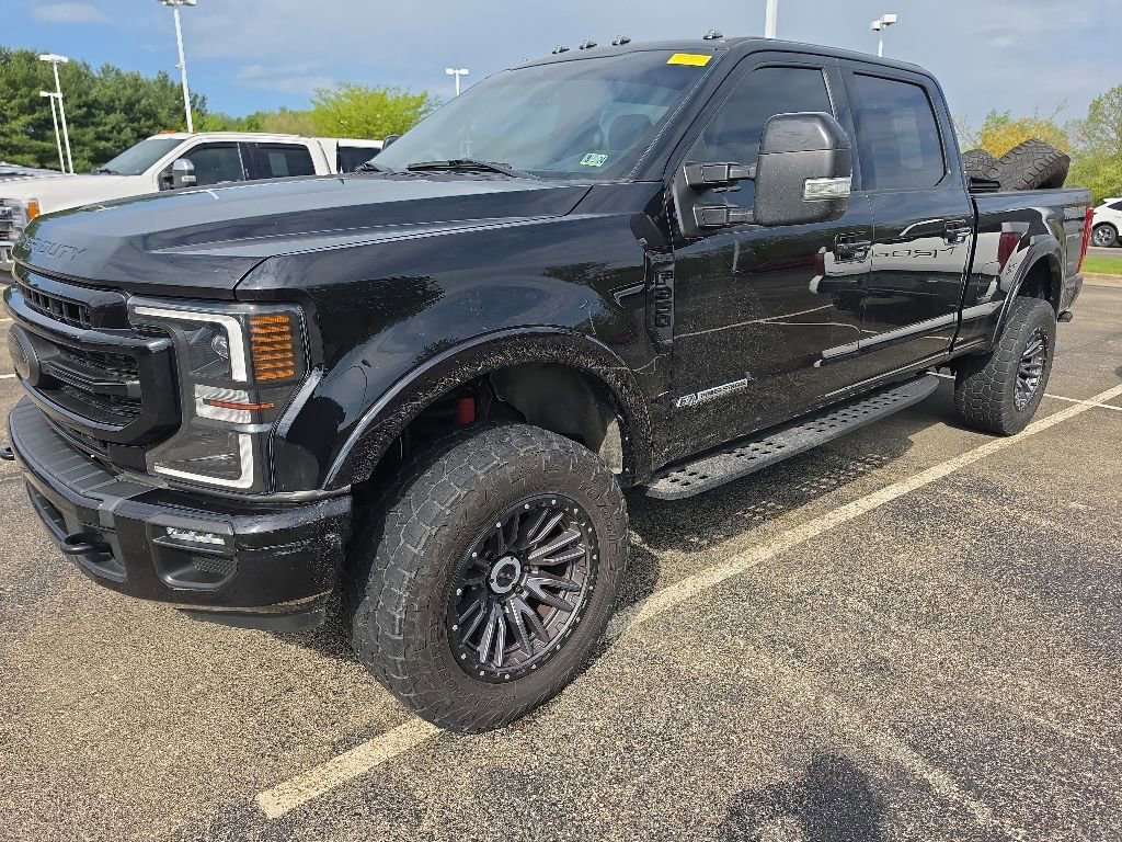 Used 2022 Ford F350 Lariat w/ Tremor Off-Road Package AWD/4WD image 2