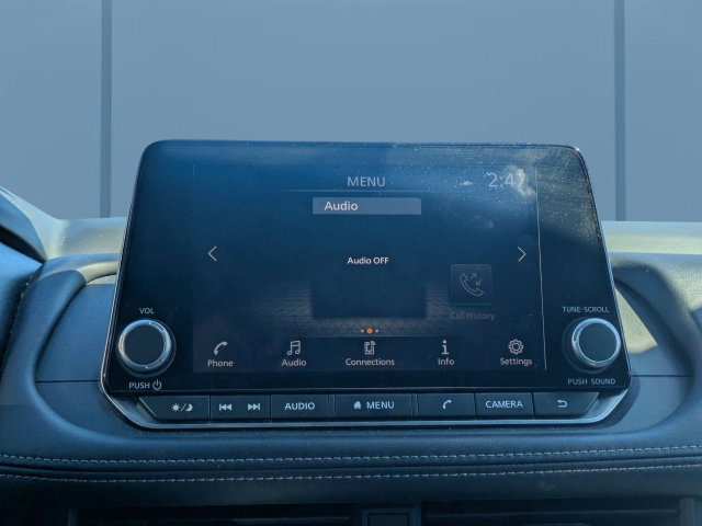 Used 2025 Nissan Rogue SV FWD image 23