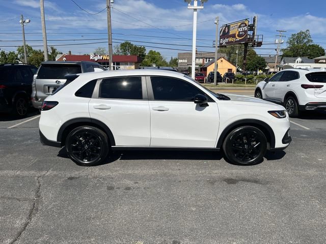 Used 2025 Honda HR-V Sport image 11