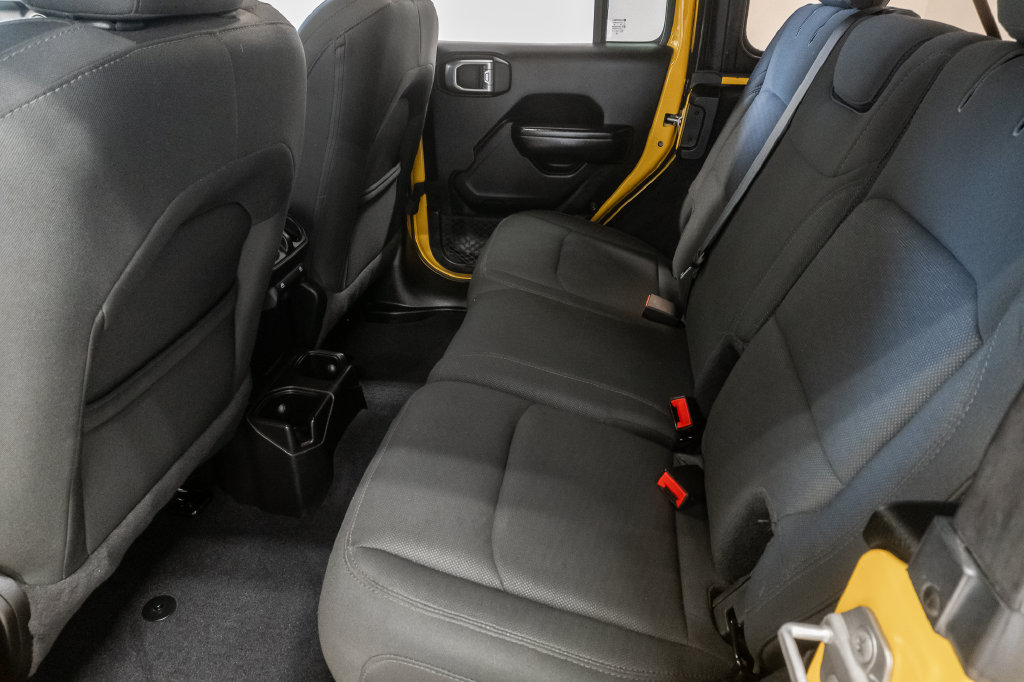 Used 2019 Jeep Wrangler Unlimited Sport S AWD/4WD image 24