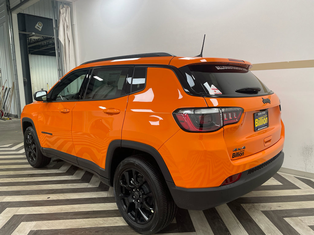 New 2026 Jeep Compass Latitude image 13