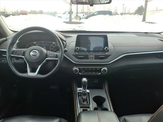 Used 2019 Nissan Altima 2.5 SR w/ SR Premium Package image 11