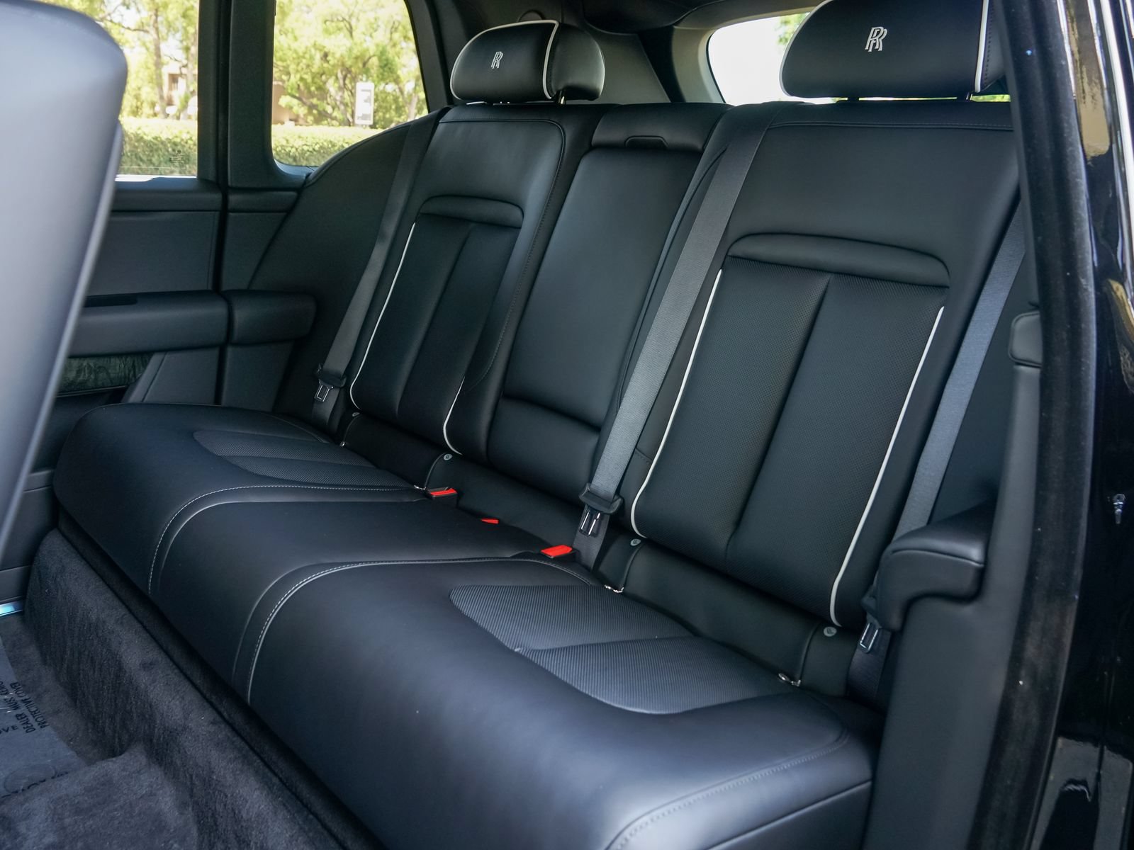 New 2027 Rolls-Royce Cullinan AWD/4WD image 25