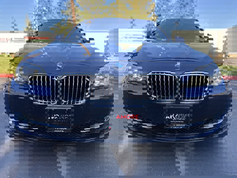 Used 2011 BMW 535i Sedan RWD image 5