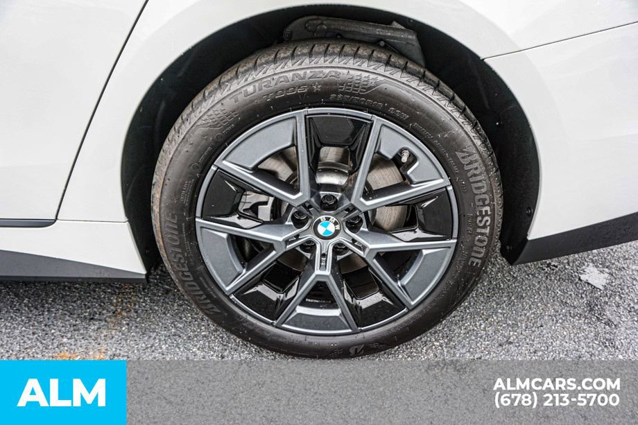 Used 2025 BMW i4 eDrive40 image 18