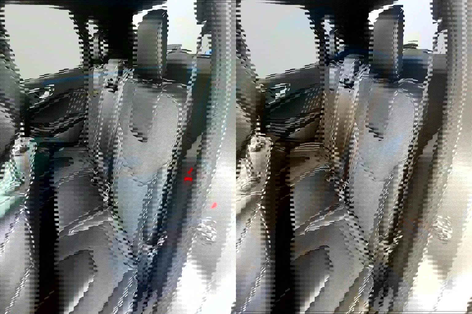 Used 2022 Ford Edge ST w/ Equipment Group 401A AWD/4WD image 18