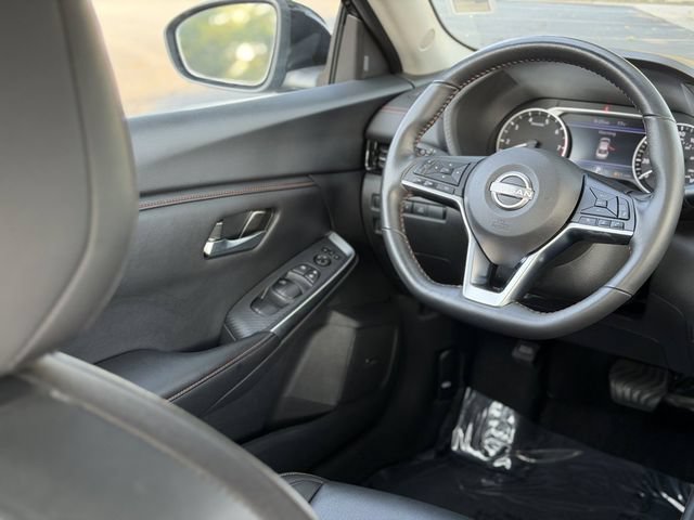 Used 2025 Nissan Sentra SR w/ SR Premium Package FWD image 36