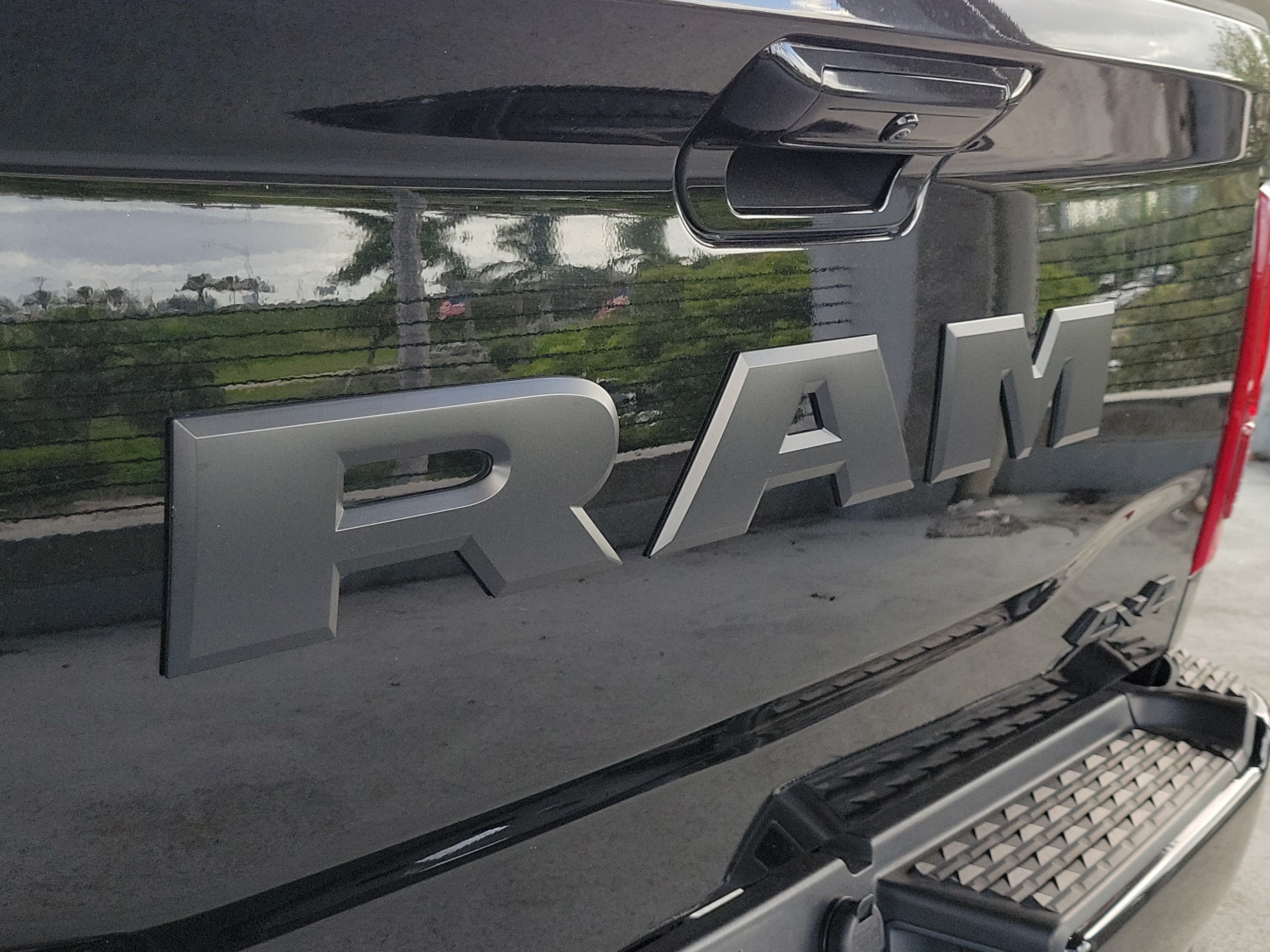 Used 2025 RAM 2500 Limited AWD/4WD image 6