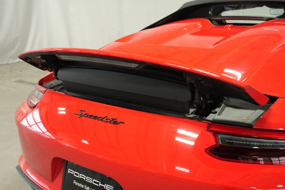 Used 2019 Porsche 911 Speedster image 48