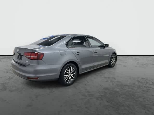 Used 2018 Volkswagen Jetta Wolfsburg Edition FWD image 4