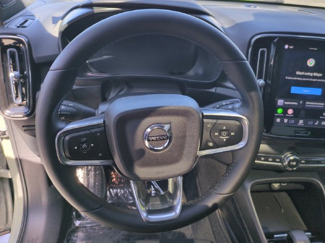 Certified 2023 Volvo C40 P8 Recharge Ultimate AWD/4WD image 17
