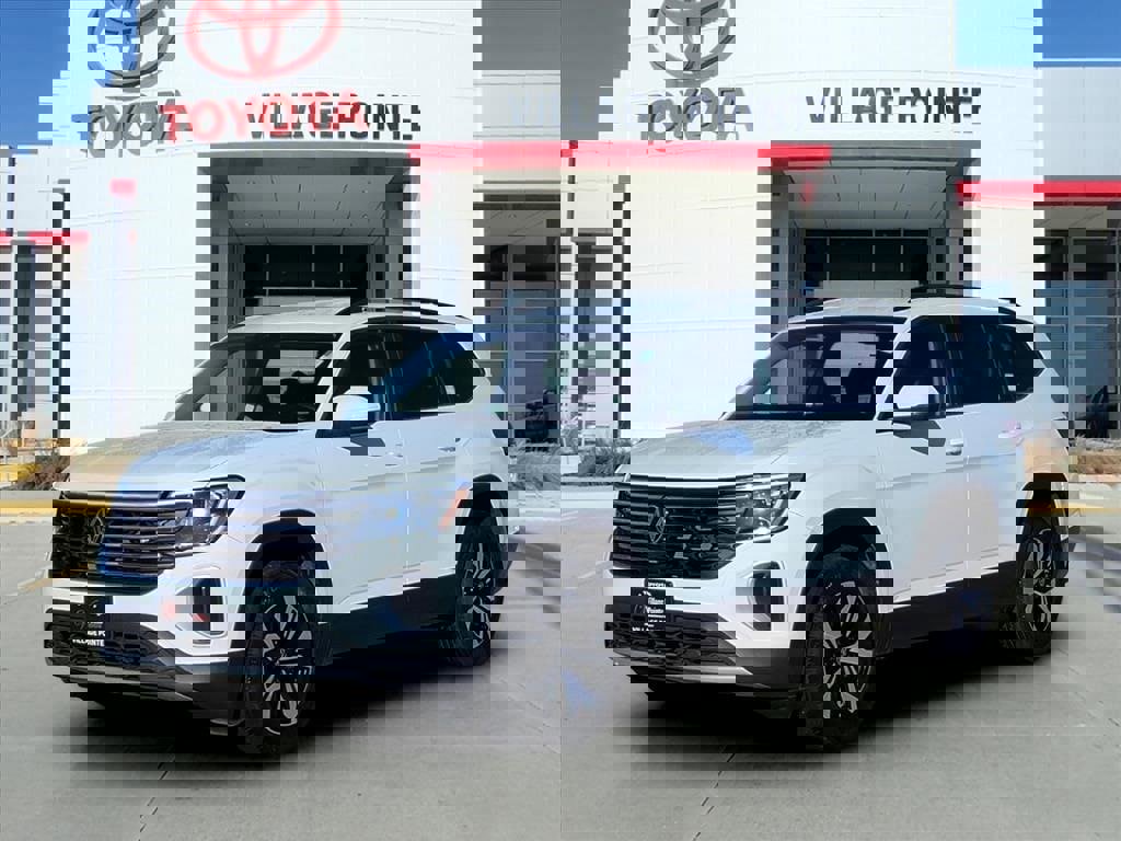 Used 2024 Volkswagen Atlas SE image 1