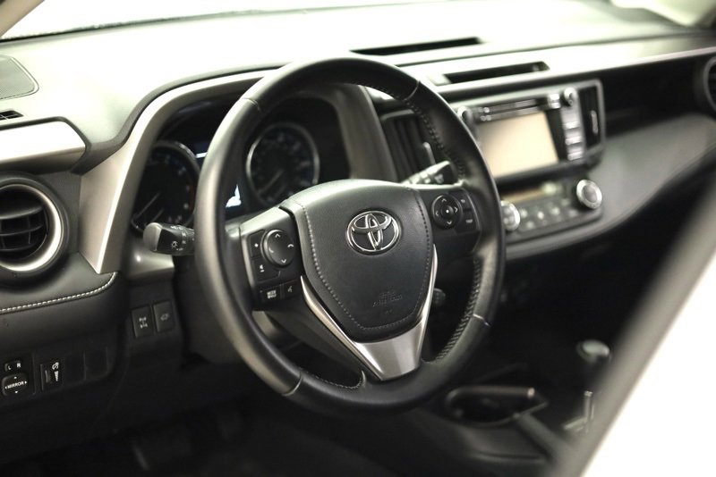 Used 2016 Toyota RAV4 XLE image 12