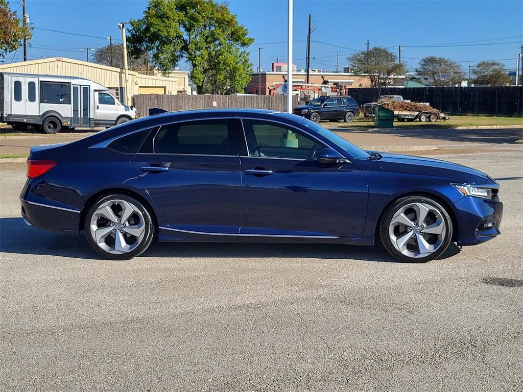 Used 2018 Honda Accord Touring image 8