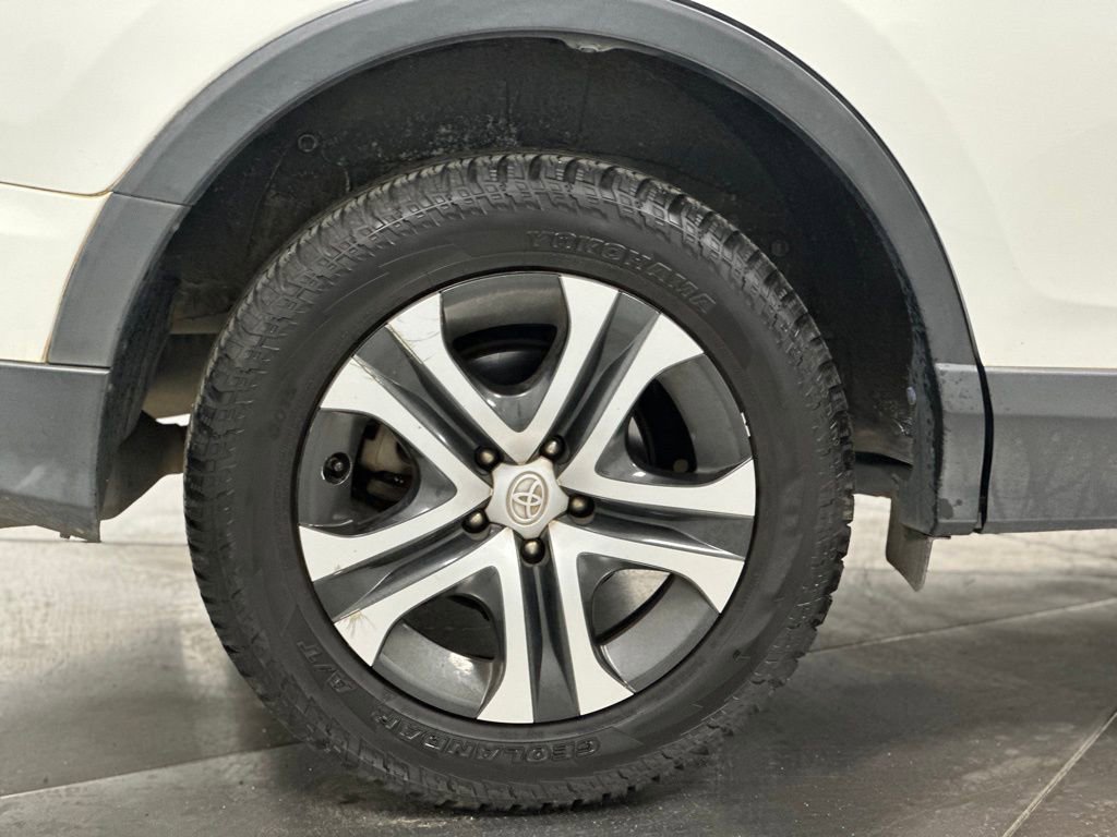 Used 2016 Toyota RAV4 LE image 24