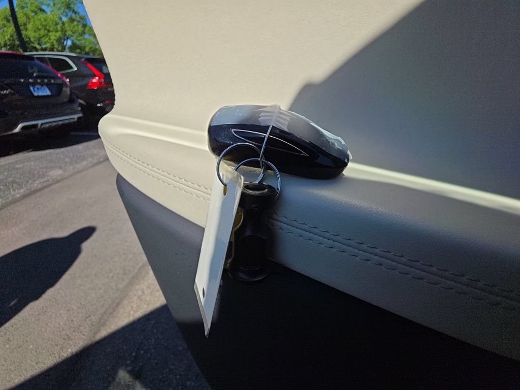 Used 2019 Tesla Model X AWD/4WD image 27