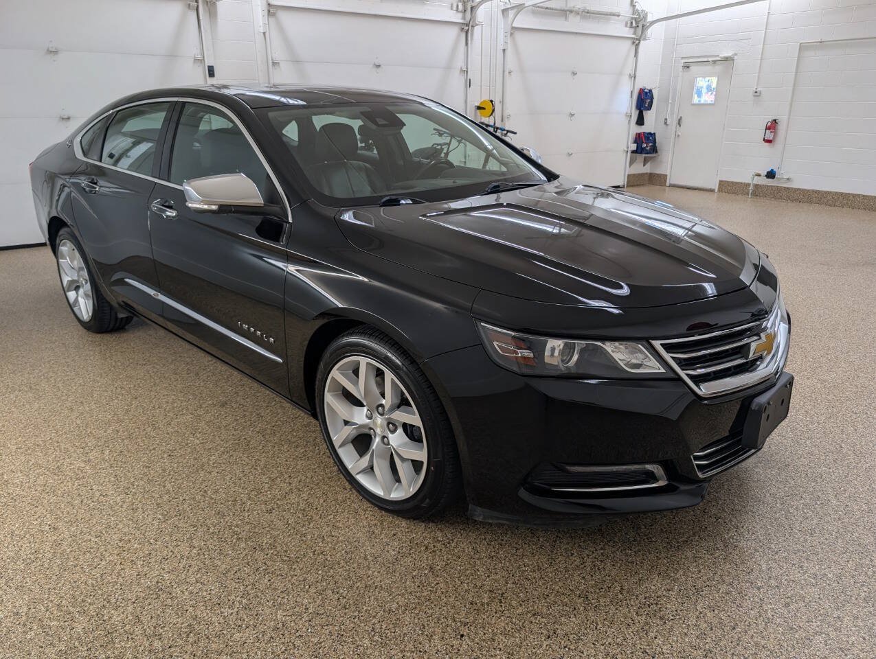 Used 2014 Chevrolet Impala LTZ FWD image 5