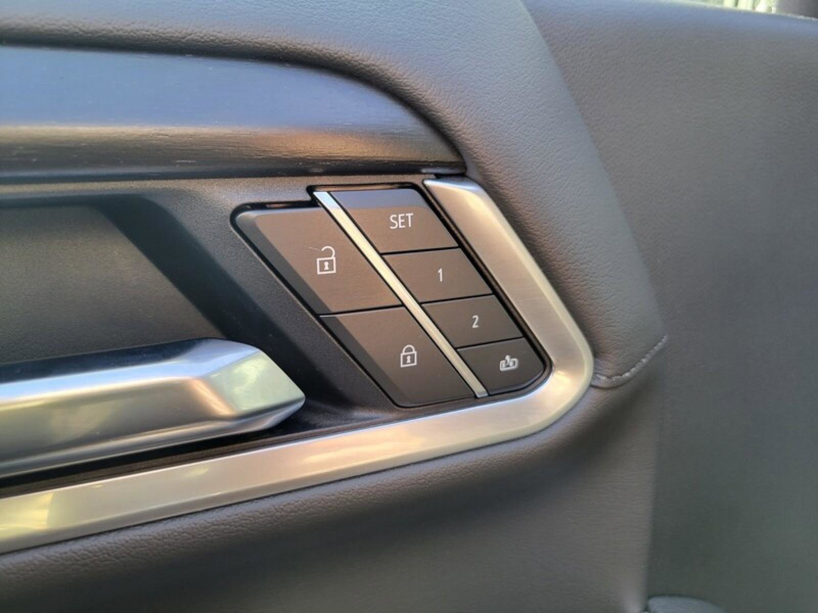 New 2026 GMC Sierra 3500 Denali w/ Denali Reserve Package image 24