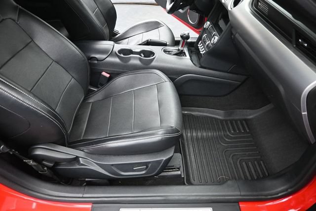 Used 2020 Ford Mustang Premium RWD image 17