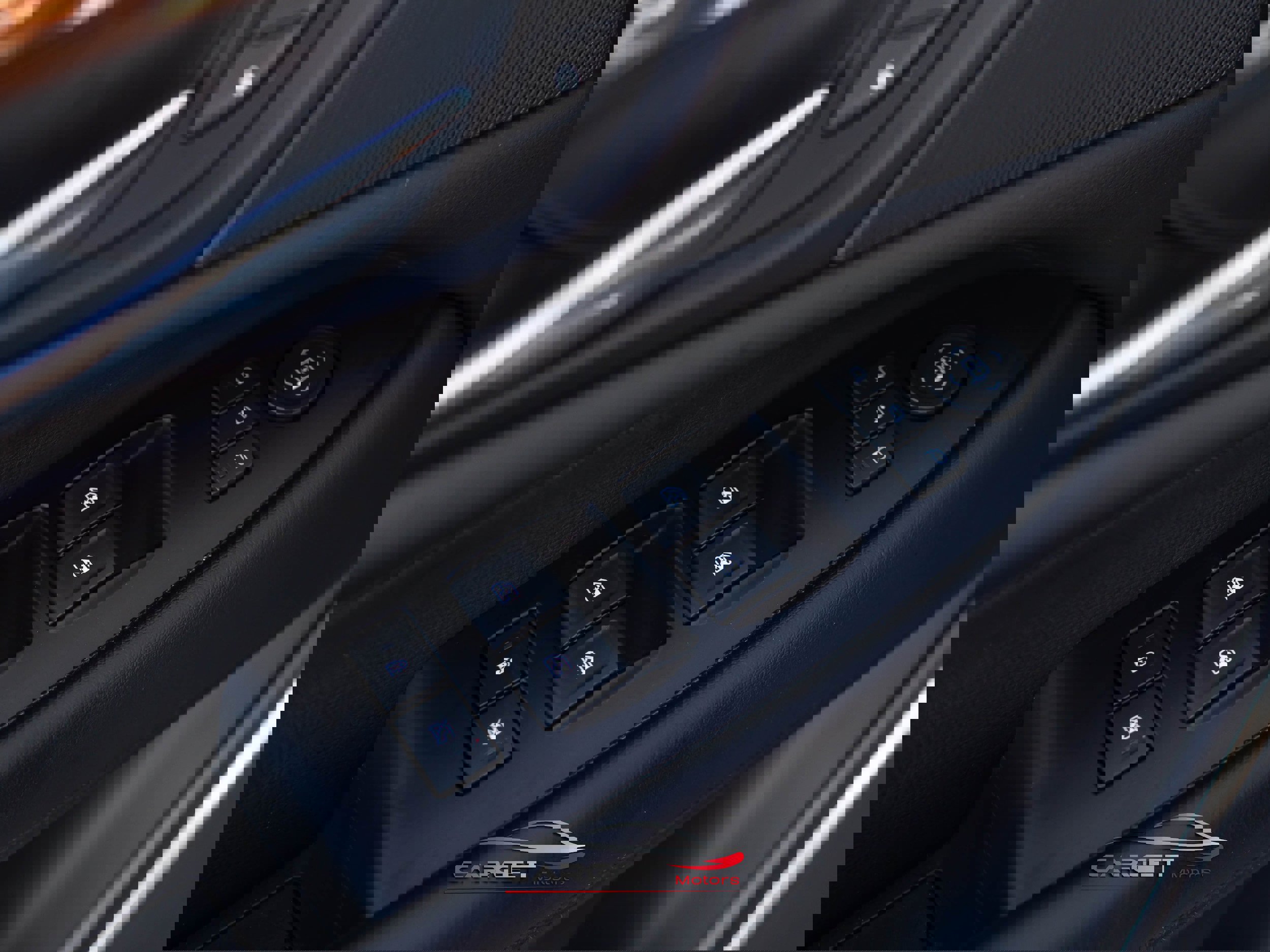 Used 2020 Cadillac Escalade Premium Luxury image 39