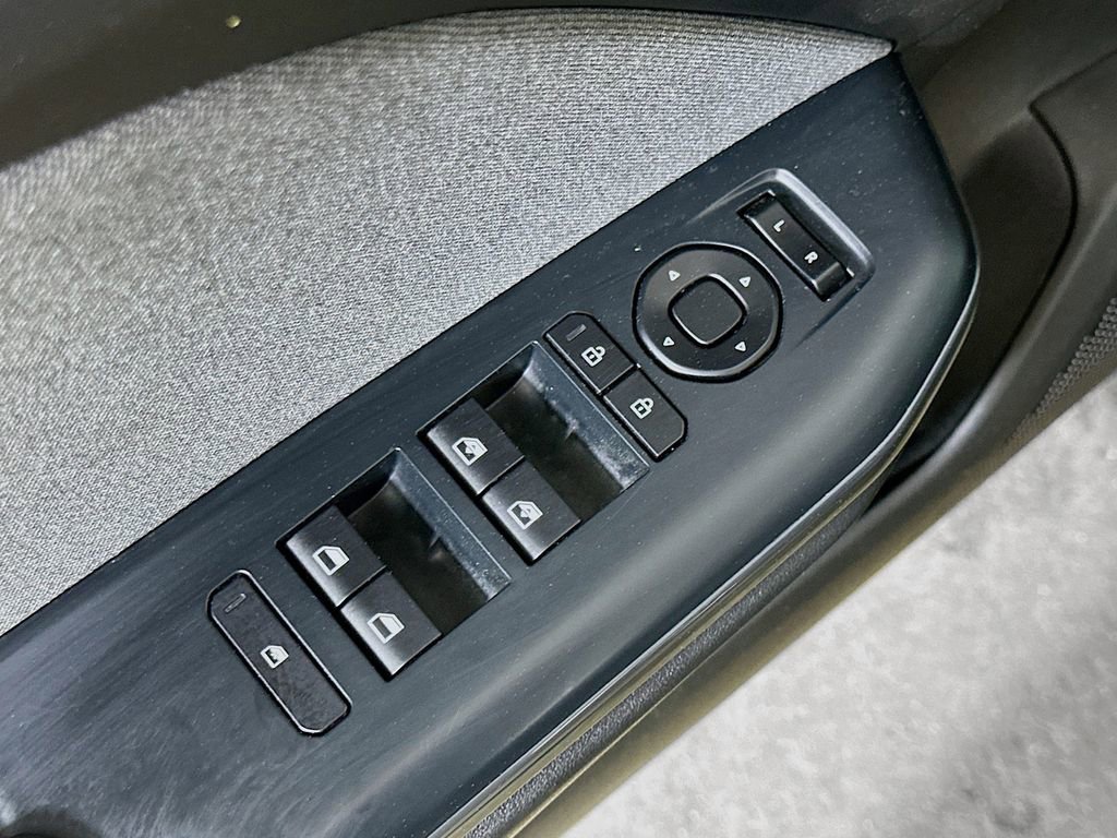 Used 2025 Kia K4 EX image 20