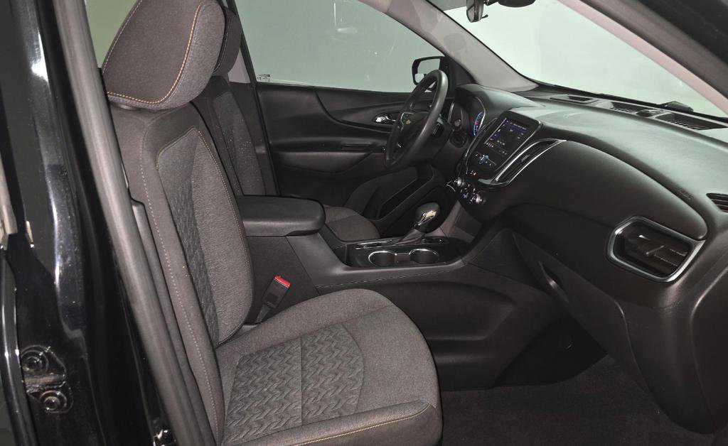Used 2023 Chevrolet Equinox LT image 9