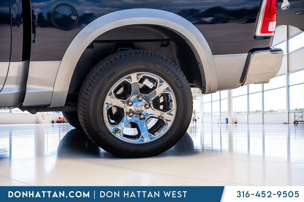 Used 2016 RAM 1500 Laramie AWD/4WD image 35