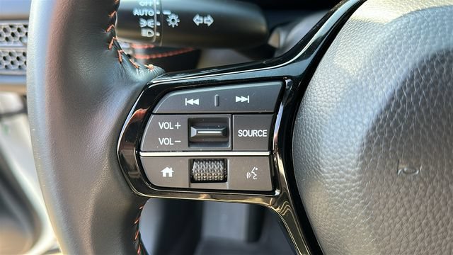 Used 2025 Honda HR-V Sport image 11