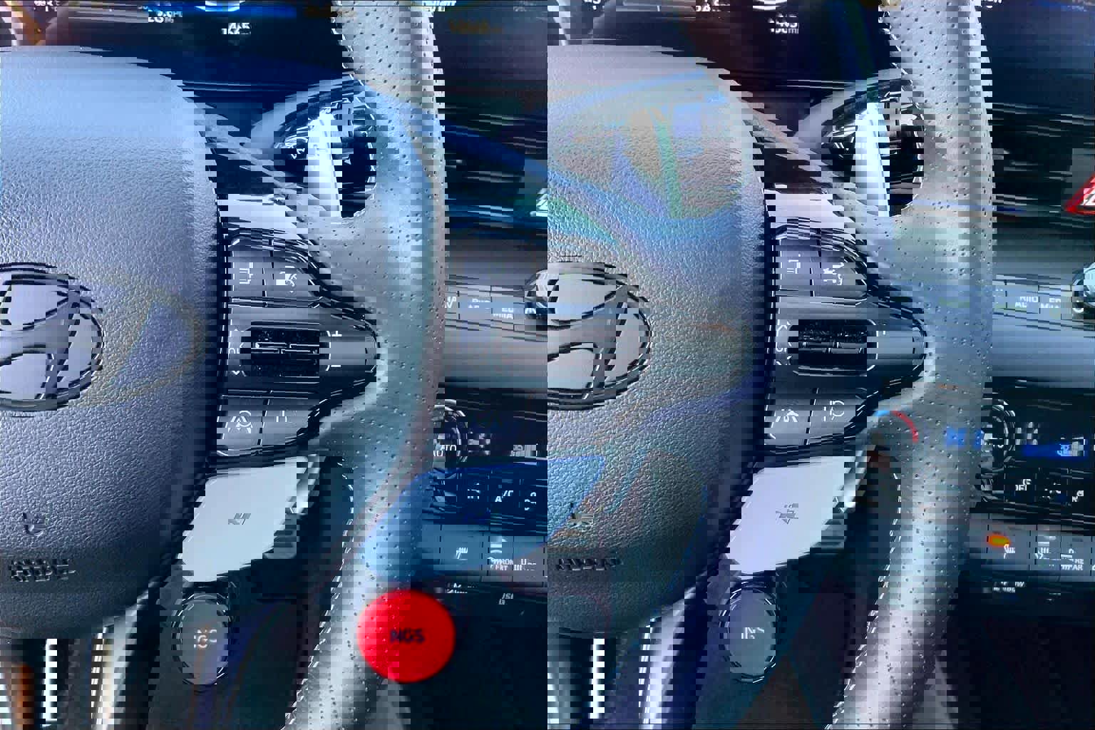 Used 2025 Hyundai Elantra N image 23