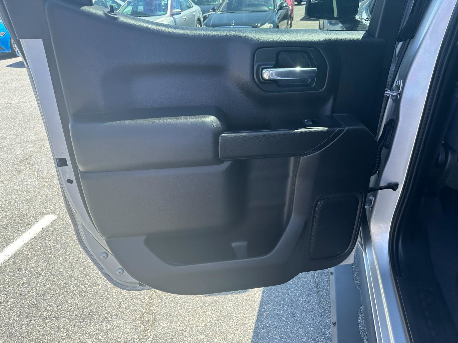 Used 2019 Chevrolet Silverado 1500 Custom w/ Custom Value Package image 18