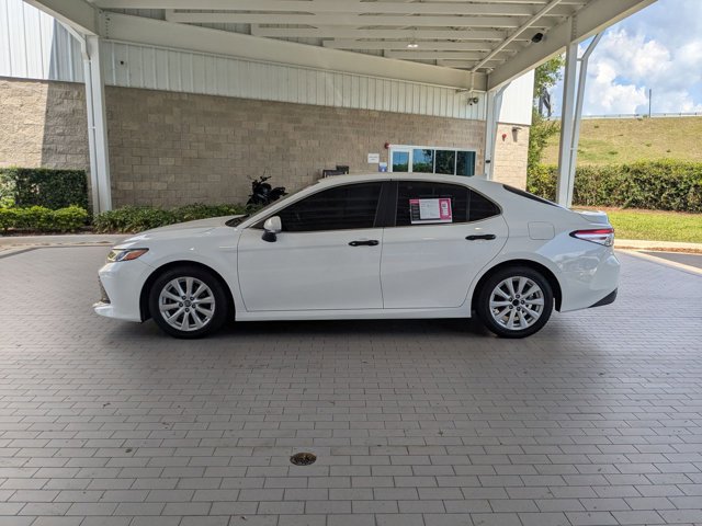 Used 2019 Toyota Camry LE FWD image 9