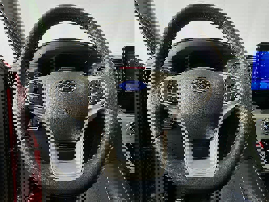 Certified 2022 Ford Explorer XLT w/ Equipment Group 202A image 16