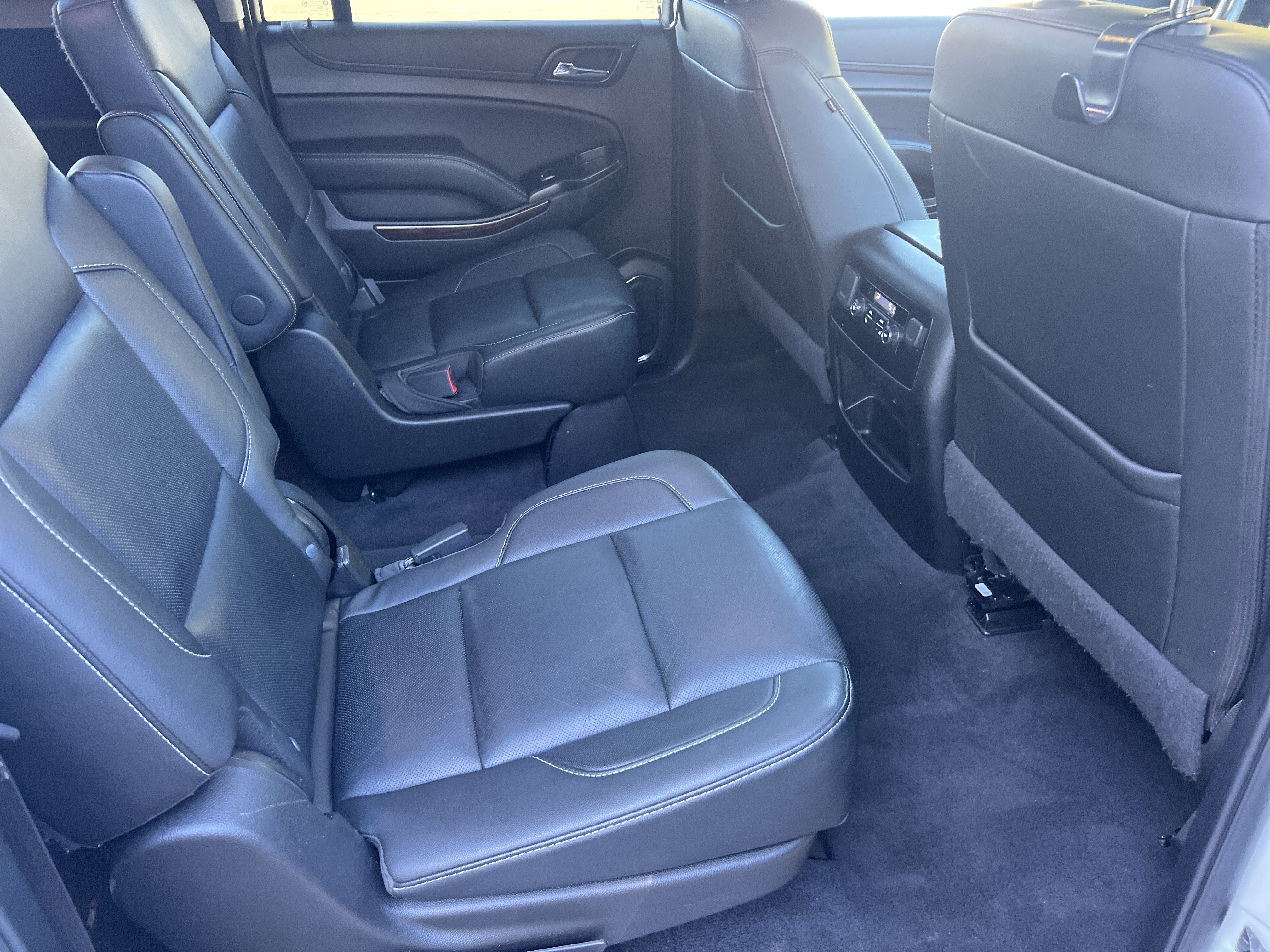 Used 2020 GMC Yukon XL SLT AWD/4WD image 21