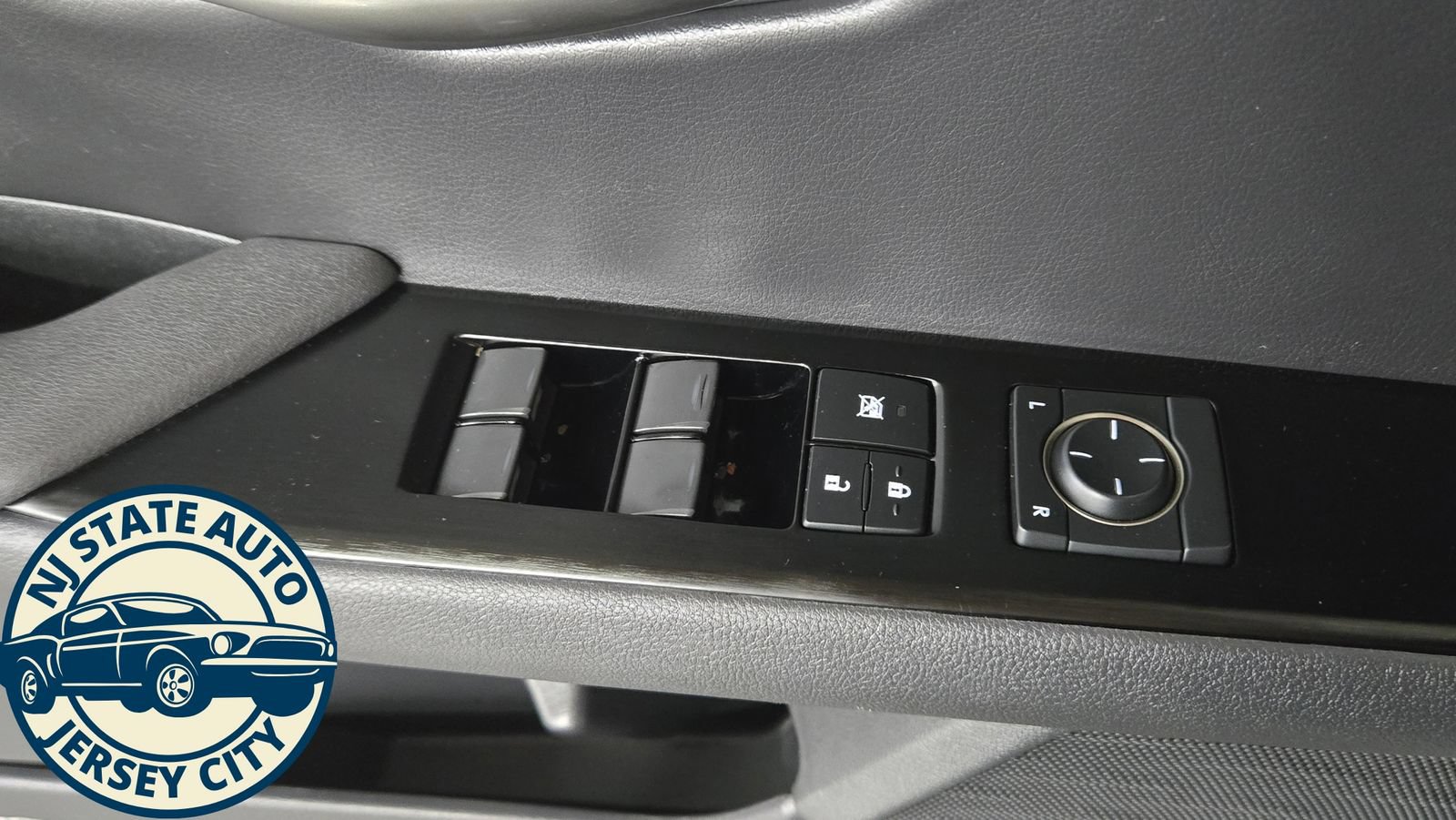 Used 2021 Lexus UX 200 F Sport w/ Accessory Package (Z1) FWD image 26