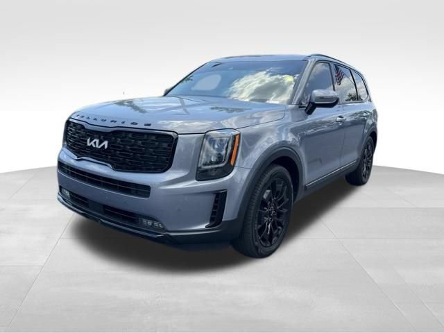 Used 2022 Kia Telluride SX w/ SX Prestige Package AWD/4WD image 3